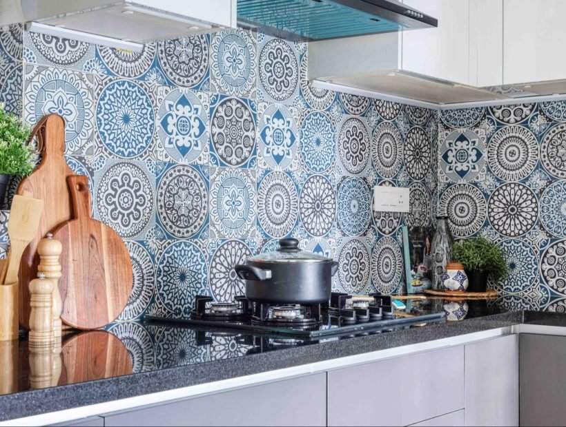 Stylish kitchen backsplash with patterned wall tiles – kitchen tiles in Indore – Varmora tile dealer in Indore